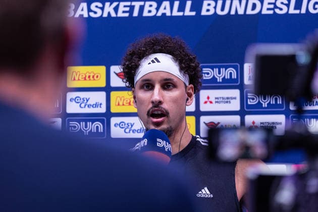 easyCredit Basketball Bundesliga, Telekom Baskets Bonn vs. Veolia Towers Hamburg, September 19, 2026: Michael Kessens of Telekom Baskets Bonn 6 in a pre-game DYN interview for the easyCredit Basketball Bundesliga game between Telekom Baskets Bonn and Veolia Towers Hamburg on September 19, 2026, at the Telekom Dome in Bonn Copyright: xBEAUTIFULxSPORTS Derixx
