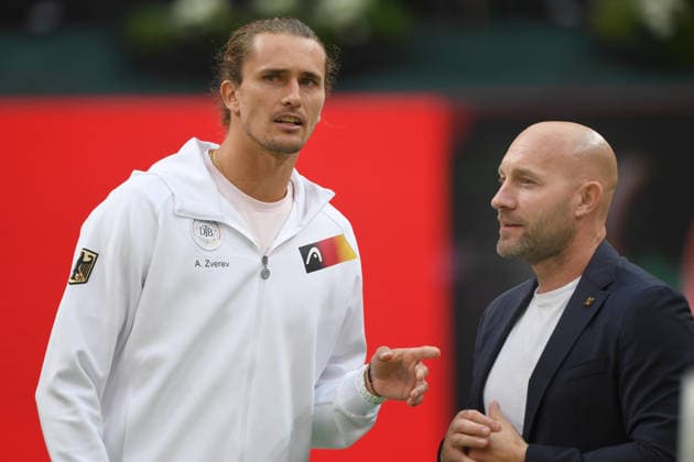 From left: Alexander ZVEREV (GER) and Ronald RAUHE, Minister of State for Sports and Volunteer Work; Alexander ZVEREV (GER) is honored for his victory at the U.S. Open; Germany (GER) vs. Croatia (CRO) – Davis Cup Qualifiers, Round 2, on September 19, 2026, at the Heristo Arena in Halle, Westphalia, Germany Â