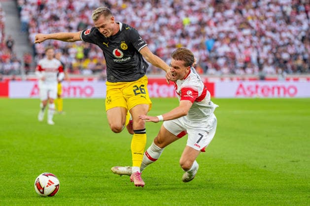 1 German Bundesliga: VfB Stuttgart vs. Borussia Dortmund, September 19, 2026, Stuttgart, GERMANY September 19, 2026 Maximilian Mittelstädt of VfB Stuttgart (No. 7) in a tackle against Julian Ryerson of Borussia Dortmund (No. 26) during the match between VfB Stuttgart and Borussia Dortmund on Matchday 4 of the 1. Bundesliga at the MHP ARENA Copyright: xBEAUTIFULxSPORTS Steinx