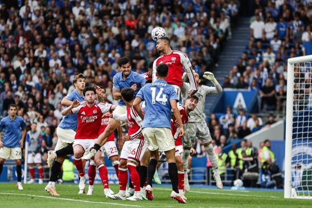 19th September 2026; American Express Stadium, Brighton, England; Premier League Football, Brighton and Hove Albion versus Arsenal; Arsenal clear a corner AndyxSkinner
