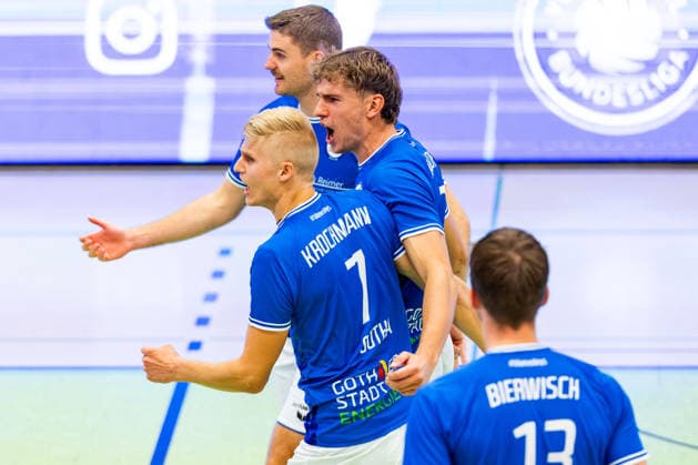 September 19, 2026, GER, Volleyball, Men, Season 26–27, 2nd Division South, Blue Volleys Gotha TV 1895 vs. Moemlingen, Hannes Krochmann (Blue Volleys Gotha, 7), Lauritz Jastrow, Blue Volleys Gotha, 10, Robin Stolle, Blue Volleys Gotha, 8, 99867 Gotha, Sporthalle, Sportanlage Ernesti, Thuringia, Germany