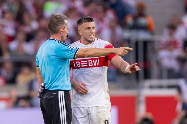 September 19, 2026, Soccer, Matchday 4 of the 1. Bundesliga, VfB Stuttgart vs. Borussia Dortmund; Referee: Tobias Stieler (GER), Ermedin Demirovic (VfB Stuttgart), Stuttgart MHP Arena, Baden-Württemberg, Germany; xRHR PHOTO DEx Copyright: DennisxEwert RHR-FOTOx RHR-FOTO DE