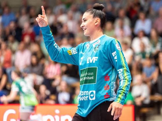 Mikaela Sobrinho Possatti of Frisch Auf Women, No. 01, reacts after attempting a lob, Frisch Auf Goeppingen vs. HC Leipzig, Handball, 1st Bundesliga, 2026–2027 season, September 19, 2026, Frisch Auf Goeppingen vs. HC Leipzig, Handball, 1st Bundesliga, 2026–2027 season, September 19, 2026, Goeppingen Copyright: xMichaelxSchmidt Eibner-Pressefotx EP_MST