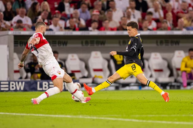 September 19, 2026, Soccer, Matchday 4 of the 1st Bundesliga, VfB Stuttgart vs. Borussia Dortmund, featuring Julian Jeffrey and Jeff Gaston Chabot (VfB Stuttgart), and Konstantinos Karetsas (Borussia Dortmund), at the MHP Arena in Stuttgart, Baden-Württemberg, Germany. xRHR PHOTO DEx Copyright: DennisxEwert RHR-FOTOx RHR-FOTO DE