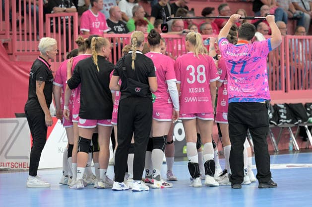 Time Out TusSies: TusSies Metzingen vs. Thueringer HC, Handball, Alsco HBF, Matchday 4, 2026–2027 Season, September 19, 2026, TusSies Metzingen vs. Thueringer HC, Handball, Alsco HBF, Matchday 4, 2026–2027 Season, September 19, 2026, Tübingen Copyright: xEibner-Pressefotox EP_TBR