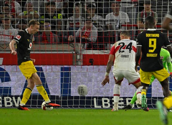 September 19, 2026, Soccer, 1. Bundesliga 2026–2027, Matchday 4, VfB Stuttgart vs. Borussia Dortmund, at the MHP Arena in Stuttgart, Goalkeeper Fabian Bredlow of Stuttgart concedes the 0–1 goal to Maximilian Beier of Borussia Dortmund
