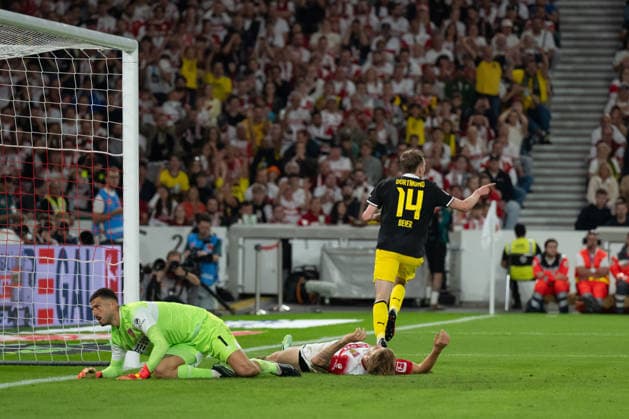 September 19, 2026, GER, Soccer, Men s, 1. Bundesliga, 2026–2027 season, Matchday 4, VfB Stuttgart vs. Borussia Dortmund; goal making it 0–1 by Maximilian Beier (Borussia Dortmund), 14; celebration, goal celebration; Fabian Bredlow (VfB Stuttgart) cheers his goal, 01, DFB and DFL regulations prohibit any use of photographs as image sequences and or quasi-video. Stuttgart MHP Arena, Baden-Württemberg, Germany Copyright: xNordphoto WolfgangxFrankx