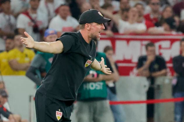Pictured: Coach Sebastian Hoeness looks surprised, VfB Stuttgart, September 19, 2026, VfB Stuttgart vs. Borussia Dortmund, Bundesliga 1, Matchday 4, Germany, Stuttgart, MHP Arena, DFL REGULATIONS PROHIBIT ANY USE OF PHOTOGRAPHS AS IMAGE SEQUENCES AND OR QUASI-VIDEO Copyright: HMBxMedia xJulienxBecker