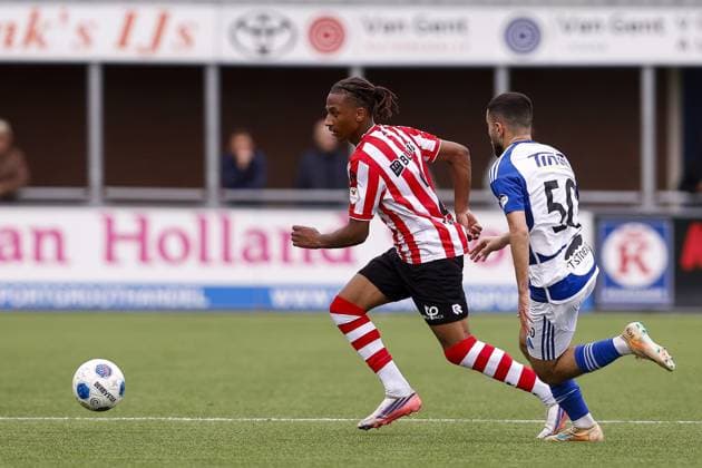 SPAKENBURG , 19-09-2026 , Sportpark De Westmaat , season 2026 2027 , Dutch Tweede Divisie football . match between Spakenburg and Jong Sparta, Final result 1-1, Picture shows Jong Sparta player Justice Esser Spakenburg player Marouane Afaker Spakenburg - Jong Sparta  x207270679x Copyright: