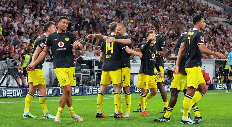 September 19, 2026, Germany, Stuttgart, Bundesliga, VfB Stuttgart vs. Borussia Dortmund, celebration after the 0-1 goal, goal scorer Maximilian Beier (BVB)