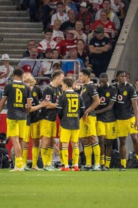 September 19, 2026, xdaymx, Soccer, Bundesliga 1, VfB Stuttgart vs. Borussia Dortmund—Maximilian Beier of Borussia Dortmund celebrates his goal that gave his team a 0–1 lead. DFL and DFB regulations prohibit any use of photographs as image sequences and or quasi-video. Stuttgart