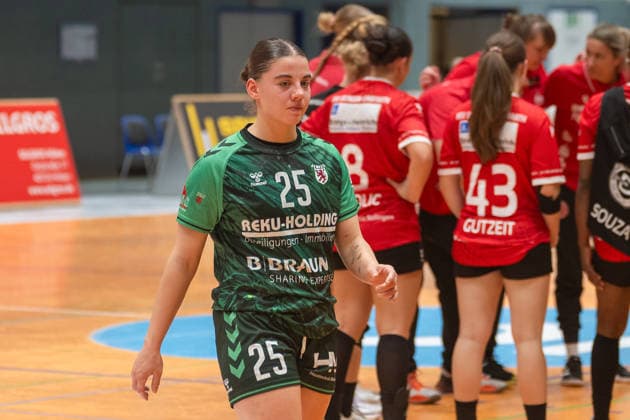 Lea Sophie Walkowiak of SG 09 Kirchhof, 25, is disappointed after the loss: HSV Solingen Graefrath 76 vs. SG 09 Kirchhof, Women s Handball 2nd Bundesliga, Alsco 2 HBL, Matchday 4, 2026–2027 season, September 19, 2026: HSV Solingen Graefrath 76 vs. SG 09 Kirchhof, Women’s Handball 2nd Bundesliga, Alsco 2 HBF, Matchday 4, 2026–2027 Season, September 19, 2026, Solingen Copyright: xEibner-Pressefoto ThomasxHaeslerx EP_THR