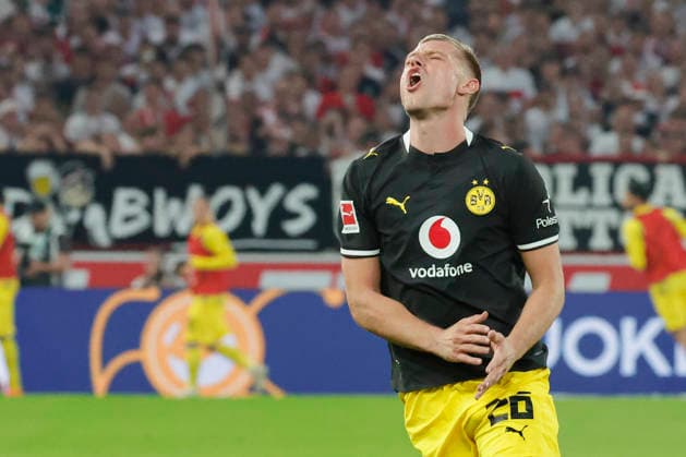 Pictured: A disappointed Julian Ryerson, Borussia Dortmund, September 19, 2026, VfB Stuttgart vs. Borussia Dortmund, Bundesliga 1, Matchday 4, Germany, Stuttgart, MHP Arena, DFL REGULATIONS PROHIBIT ANY USE OF PHOTOGRAPHS AS IMAGE SEQUENCES AND OR QUASI-VIDEO Copyright: HMBxMedia xJulienxBecker