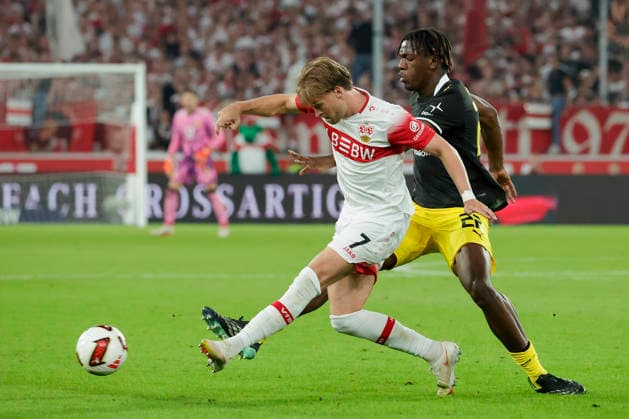 Pictured, from left: Maximilian Mittelstaedt (VfB Stuttgart), 7, vs. Joane Gadou (Borussia Dortmund), 22, September 19, 2026, VfB Stuttgart vs. Borussia Dortmund, Bundesliga 1, Matchday 4, Germany, Stuttgart, MHP Arena; DFL REGULATIONS PROHIBIT ANY USE OF PHOTOGRAPHS AS IMAGE SEQUENCES AND OR QUASI-VIDEO Copyright: HMBxMedia xJulienxBecker