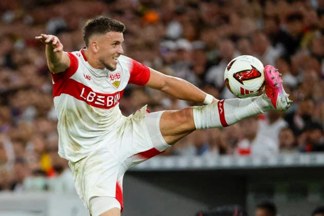Ermedin Demirovic, VfB Stuttgart, 09 am Ball, Germany, Soccer, Bundesliga 1, Matchday 4, 2026–2027, VfB Stuttgart vs. Borussia Dortmund, September 19, 2026, Stuttgart MHP Arena, Germany Copyright: xGrantxHubbsx