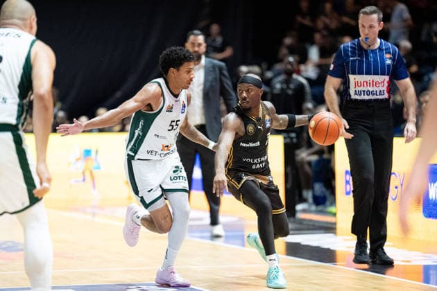 DeJour Reaves 3, Basketball: Löwen Braunschweig vs. Eli Brooks 55, VET CONCEPT Gladiators Trier, GER; Basketball: Löwen Braunschweig vs. VET CONCEPT Gladiators Trier, Basketball, easyCredit BBL, Week 1, 2026–27 season, September 19, 2026 GER, Basketball: Löwen Braunschweig vs. VET CONCEPT Gladiators Trier, Basketball, easyCredit BBL, Week 1, 2026–27 season, September 19, 2026 Braunschweig Copyright: xEibner-Pressefoto DanielxREINELTx EP_DRT