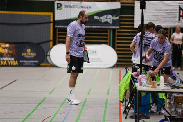 Manel Cirac, SG Nürtingen-Zizishausen, Coach (GER), SG Nürtingen-Zizishausen vs. HL Buchholz 08 Rosengarten, Handball, 2nd ALSCO Women s Handball Bundesliga, Matchday 4, 2026–2027 Season, September 19, 2026 GER, SG Nürtingen-Zizishausen vs. HL Buchholz 08 Rosengarten, Handball, 2nd ALSCO Women’s Handball Bundesliga, Matchday 4, 2026–2027 season, September 19, 2026, Steinenberg Copyright: xEibner-Pressefoto SoerenxHerwegx EP_SHG