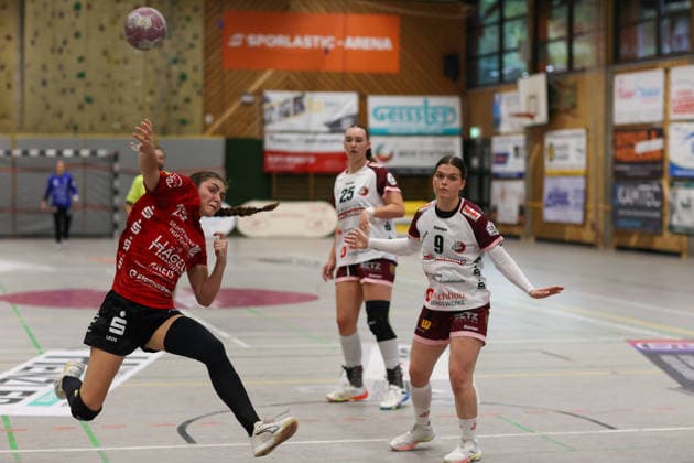 Annika Distel, SG Nürtingen Zizishausen, 25, will take the ball in the game between SG Nürtingen Zizishausen and HL Buchholz 08 Rosengarten, handball, 2nd ALSCO Women s Handball Bundesliga, Matchday 4, 2026–2027 season, September 19, 2026 GER, SG Nürtingen Zizishausen vs. HL Buchholz 08 Rosengarten, Handball, 2nd ALSCO Women’s Handball Bundesliga, Matchday 4, 2026–2027 season, September 19, 2026, Steinenberg Copyright: xEibner-Pressefoto SoerenxHerwegx EP_SHG