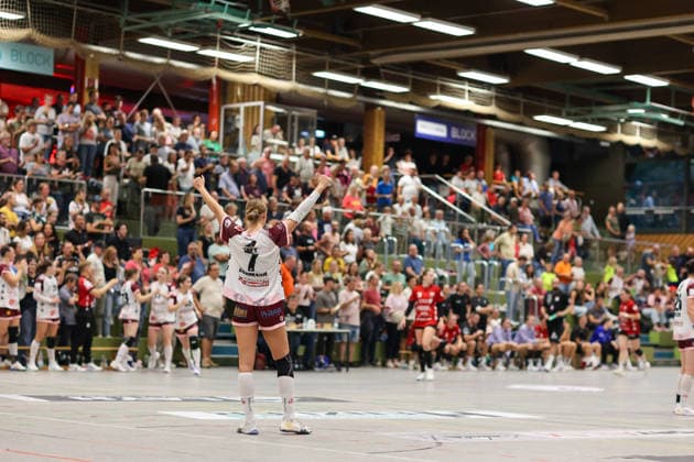 Nantke Ackmann of HL Buchholz 08 Rosengarten, No. 7, celebrates a successful penalty throw (GER), SG Nuertingen Zizishausen vs. HL Buchholz 08 Rosengarten, Handball, 2nd ALSCO Women’s Handball Bundesliga, Matchday 4, 2026–2027 season, September 19, 2026 GER, SG Nuertingen Zizishausen vs. HL Buchholz 08 Rosengarten, Handball, 2nd Division ALSCO Women’s Handball Bundesliga, Matchday 4, 2026–2027 season, September 19, 2026, Steinenberg Copyright: xEibner-Pressefoto SoerenxHerwegx EP_SHG