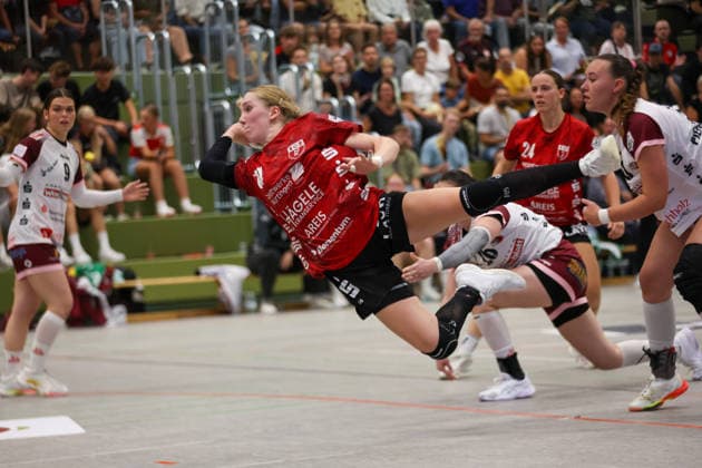Nora Erhardt, SG Nürtingen Zizishausen, 14 on the throw (GER), SG Nürtingen Zizishausen vs. HL Buchholz 08 Rosengarten, Handball, 2nd ALSCO Women s Handball Bundesliga, Matchday 4, 2026–2027 season, September 19, 2026 GER, SG Nürtingen Zizishausen vs. HL Buchholz 08 Rosengarten, Handball, 2nd ALSCO Women’s Handball Bundesliga, Matchday 4, 2026–2027 season, September 19, 2026, Steinenberg Copyright: xEibner-Pressefoto SoerenxHerwegx EP_SHG