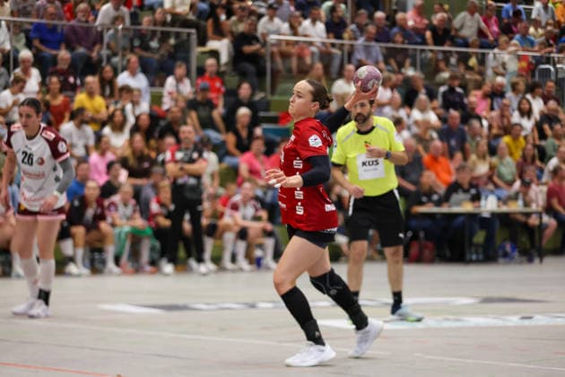Maxime Luber, SG Nürtingen Zizishausen, 22, on a penalty throw (GER), SG Nürtingen Zizishausen vs. HL Buchholz 08 Rosengarten, Handball, 2nd ALSCO Women’s Handball Bundesliga, Matchday 4, 2026–2027 season, September 19, 2026, GER, SG Nürtingen Zizishausen vs. HL Buchholz 08 Rosengarten, Handball, 2nd ALSCO Women’s Handball Bundesliga, Matchday 4, 2026–2027 season, September 19, 2026, Steinenberg Copyright: xEibner-Pressefoto SoerenxHerwegx EP_SHG