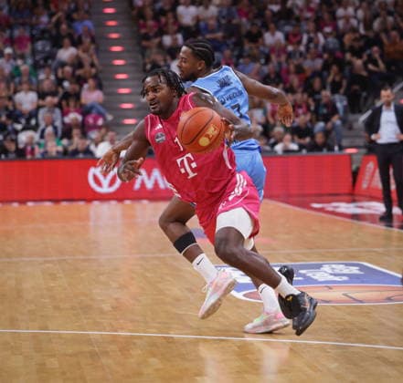 John Michael Wright Telekom Baskets Bonn vs. Veolia Towers Hamburg, Matchday 1 of the 2026–27 Season