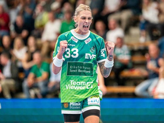 Luisa Schulze of the Frisch Auf women s team, 33, cheers loudly; Frisch Auf Goeppingen vs. HC Leipzig, handball, Bundesliga 1, 2026–2027 season, September 19, 2026, Frisch Auf Goeppingen vs. HC Leipzig, Handball, 1st Bundesliga, 2026–2027 season, September 19, 2026, Goeppingen Copyright: xMichaelxSchmidt Eibner-Pressefotx EP_MST
