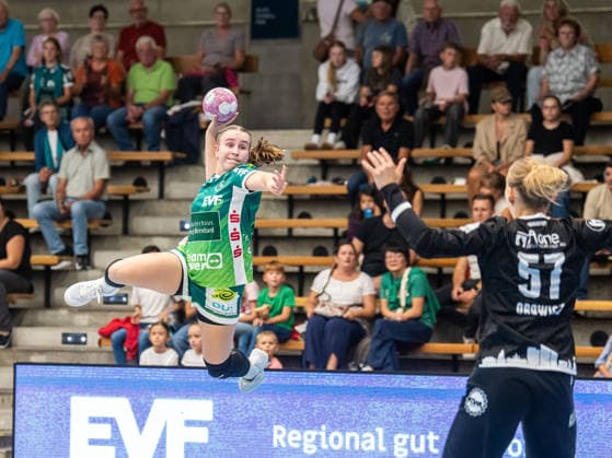 Lea Watzl (Frisch Auf Women), No. 7 gets a clear shot, Frisch Auf Goeppingen vs. HC Leipzig, Handball, 1st Bundesliga, 2026–2027 season, September 19, 2026, Frisch Auf Goeppingen vs. HC Leipzig, Handball, 1st Bundesliga, 2026–2027 season, September 19, 2026, Goeppingen Copyright: xMichaelxSchmidt Eibner-Pressefotx EP_MST