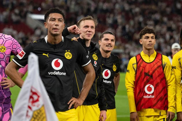 September 19, 2026, GER, Soccer, Men s, Bundesliga 1, 2026–2027 Season, Matchday 4, VfB Stuttgart vs. Borussia Dortmund. Celebrations after the final whistle; Jobe Bellingham of Borussia Dortmund rejoices, 07, Maximilian Beier (Borussia Dortmund), 14, Marcel Sabitzer (Borussia Dortmund), 20. DFB and DFL regulations prohibit any use of photographs as image sequences and or quasi-video. Stuttgart MHP Arena, Baden-Württemberg, Germany Copyright: xNordphoto WolfgangxFrankx