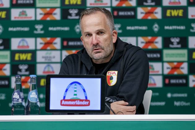Manuel Baum, Coach, Head Coach, FC Augsburg, during the press conference; portrait; close-up; single photo; single frame; DFL REGULATIONS PROHIBIT ANY USE OF PHOTOGRAPHS AS SEQUENCES AND OR VIDEO-LIKE PHOTO SERIES DFL REGULATIONS PROHIBIT ANY USE OF PHOTOGRAPHS AS IMAGE SEQUENCES AND OR QUASI-VIDEO, September 19, 2026, Bremen, Germany, Soccer, Bundesliga, SV Werder Bremen vs. FC Augsburg xobx