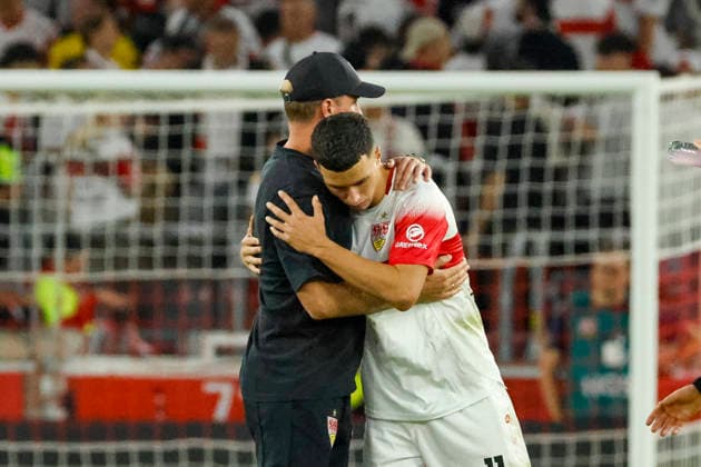 Sebastian Hoeneß, Hoeness VfB Stuttgart, Coach, and Bilal El Khannouss, VfB Stuttgart, 11 minutes after the game, Germany, Soccer, Bundesliga 1, Matchday 4, 2026–2027, VfB Stuttgart vs. Borussia Dortmund, September 19, 2026, Stuttgart MHP Arena, Germany Copyright: xGrantxHubbsx