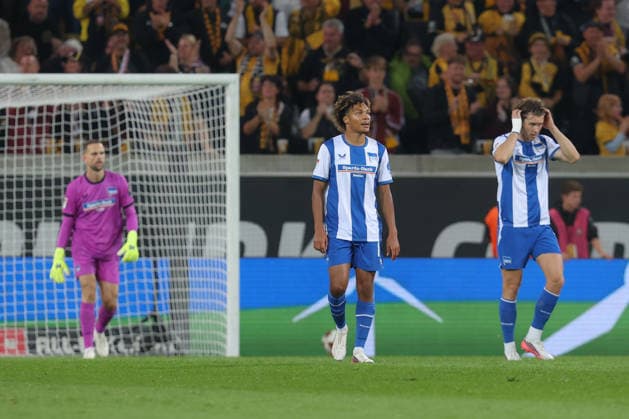September 19, 2026, xtgx, Soccer 2. Bundesliga, SG Dynamo Dresden vs. Hertha BSC Berlin, from left: Oluwaseun Adewumi (Hertha), 19, Linus Gechter (Hertha), 44 disappointed, looks disappointed, dejected, disappointed DFL DFB REGULATIONS PROHIBIT ANY USE OF PHOTOGRAPHS AS IMAGE SEQUENCES AND OR QUASI-VIDEO Dresden