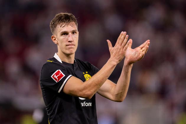 September 19, 2026, Soccer, Matchday 4 of the 1. Bundesliga, VfB Stuttgart vs. Borussia Dortmund; Nico Schlotterbeck of Borussia Dortmund celebrates the victory in Stuttgart at the MHP Arena, Baden-Württemberg, Germany; xRHR PHOTO DEx Copyright: DennisxEwert RHR-FOTOx RHR-FOTO DE