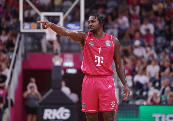 John Michael Wright, Telekom Baskets Bonn vs. Veolia Towers Hamburg, Matchday 1, 2026–27 Season
