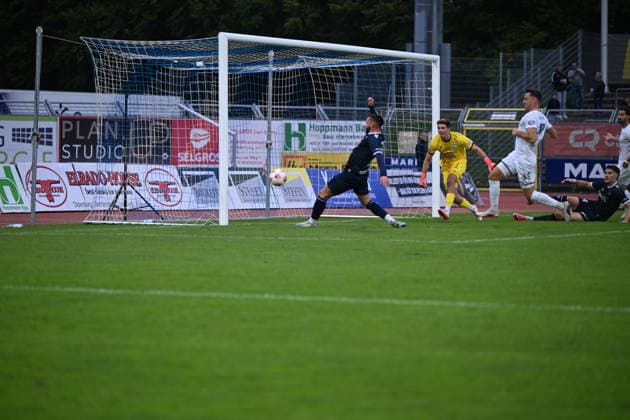 September 19, 2026, GER, Soccer, Regionalliga Nord, Matchday 10, 2026–2027 Season, Oldenburg, Marschweg Stadium, VfB Oldenburg vs. SSV Jeddeloh II – Leon DEMAJ scores the equalizer for VfB Oldenburg in the 10th minute at the Marschweg Stadium in Oldenburg, Lower Saxony, Germany Copyright: xnordphotoxGmbHx xRojahnx