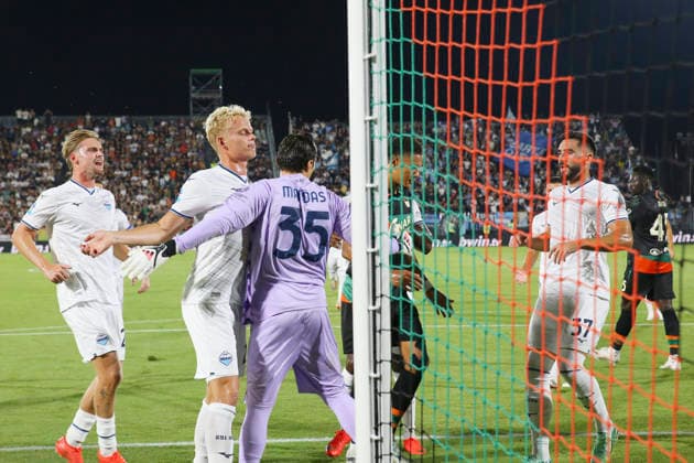 Lazio™s goalkeeper Christos Mandas ™s save and Lazio™s celebration during the Serie A soccer match between Venezia FC and Lazio in the Pier Luigi Penzo Stadium in Venice , north east Italy - September 19, 2026. - Soccer  Copyright: xPaolaxGarbuio LaPressex
