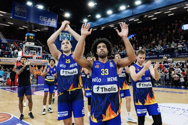 Cameron Krutwig, PHOENIX HAGEN, 25; Trenton Gibson, PHOENIX HAGEN, 33; Loss in the Wolf s Den: Rostock Seawolves vs. Phoenix Hagen, Basketball, BBL 2026–2027 easyCredit Basketball Bundesliga, Matchday 1, 2026–2027 season, September 19, 2026, Rostock Seawolves vs. Phoenix Hagen, Basketball, BBL 2026–2027 easyCredit Basketball Bundesliga, Matchday 1, 2026–2027 season, September 19, 2026, Groter Pohl Copyright: xEibner-Pressefoto DenverxEhrlichx EP_DEH
