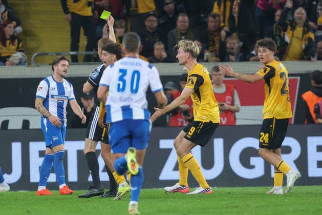 September 19, 2026, xtgx, Soccer 2. Bundesliga, SG Dynamo Dresden vs. Hertha BSC Berlin, from left: Mads Pedersen (Hertha), 22nd yellow card, yellow card. DFL and DFB regulations prohibit any use of photographs as image sequences and or quasi-video in Dresden.
