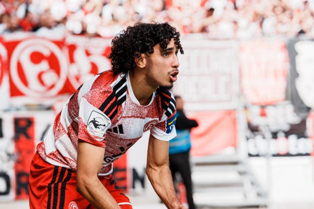 German Soccer 3rd Division 2026–2027, Matchday 7: Alemannia Aachen vs. Fortuna Düsseldorf at Tivoli Aachen—Anas Slimani (Fortuna Düsseldorf), close-up (34), portrait, throw-in, looking for a teammate, building up play Copyright: xThiemoxRudolphx