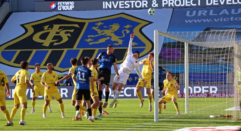 September 19, 2026, Soccer, Men s, 3rd Division, 2026–2027 Season, 1 FC Saarbrücken vs. SG Sonnenhof Großaspach, Mladen Cvjetinovic (1 FC Saarbrücken), Maximilian Reule (SG Sonnenhof Großaspach), Leon Maier (SG Sonnenhof Großaspach), Saarbrücken, Ludwigsparkstadion, Saarland, Germany Copyright: xFabianxKleerx