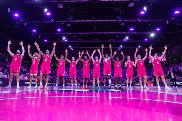easyCredit Basketball Bundesliga, Telekom Baskets Bonn vs. Veolia Towers Hamburg, September 19, 2026 The Baskets are celebrated easyCredit Basketball Bundesliga, Telekom Baskets Bonn vs. Veolia Towers Hamburg, September 19, 2026, Telekom Dome Bonn Copyright: xBEAUTIFULxSPORTS Derixx