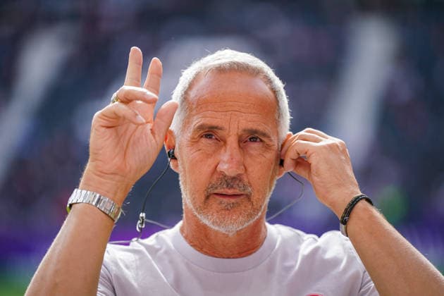 German Soccer Bundesliga 2026–2027, Matchday 4: Eintracht Frankfurt vs. SC Freiburg at Deutsche Bank Park in Frankfurt; Adi Hütter, Coach of Eintracht Frankfurt—facial expressions, emotions Copyright: xJOERANxSTEINSIEKx