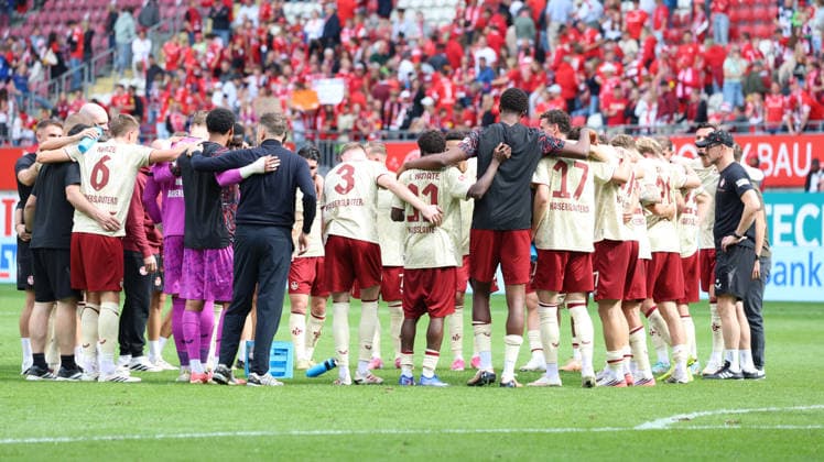 September 19, 2026, xrekx, Soccer 2. Bundesliga, 1. FC Kaiserslautern vs. Eintracht Braunschweig v l Siegerkreis FCK DFL DFB REGULATIONS PROHIBIT ANY USE OF PHOTOGRAPHS AS IMAGE SEQUENCES AND OR QUASI-VIDEO Kaiserslautern