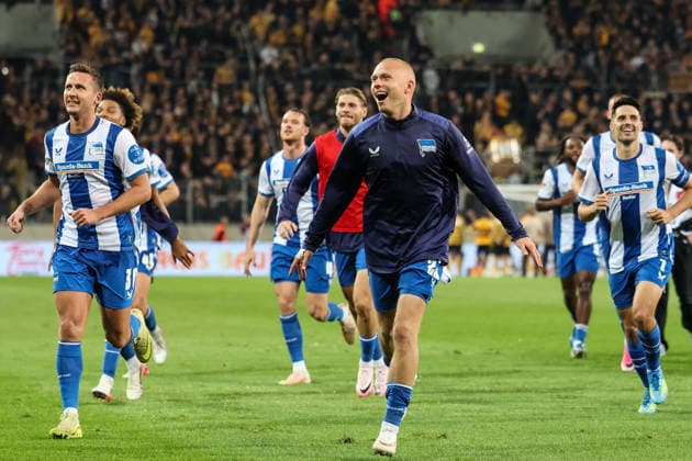 Germany, 2. Bundesliga 2026–2027, Matchday 7, Dynamo Dresden vs. Hertha BSC, Rudolf Harbig Stadium, Dresden; Jon Dagur Thorsteinsson of Hertha BSC celebrates after the victory, 23 Copyright: xLucasxWalterx