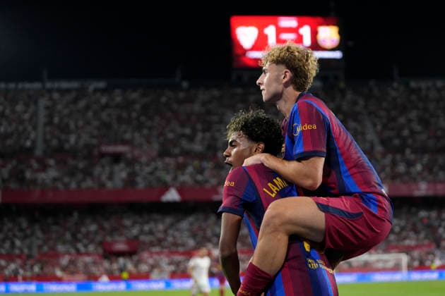 September 19, 2026, Sevilla, Sevilla, Spain: Raphinha of FC Barcelona, Barca celebrates a goal during the Spanish league, LaLiga EA Sports, football match played between Sevilla FC and FC Barcelona at Ramon Sanchez-Pizjuan stadium on September 19, 2026, in Sevilla, Spain. Sevilla Spain - ZUMAa181 20260919_zaa_a181_552 Copyright: xJoaquinxCorcherox