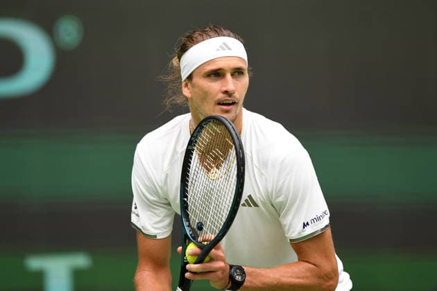 Alexander ZVEREV GER Action, Match 1 Alexander ZVEREV GER Matej DODIC CRO Germany GER Croatia CRO Tennis Davis Cup Qualifiers Round 2 on September 19, 2026, at the Heristo Arena Halle Westfalen, Germany Â