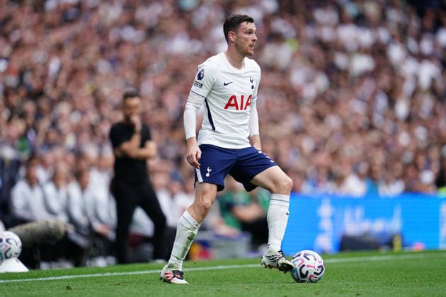 Premier League: Tottenham Hotspur v Aston Villa Andrew Robertson of Tottenham Hotspur with the ball during the Premier League match Tottenham Hotspur vs Aston Villa at Tottenham Hotspur Stadium, London, United Kingdom on 19 September 2026 (Photo by Harvey Murphy News Images) Copyright: xHarveyxMurphy NewsxImagesx
