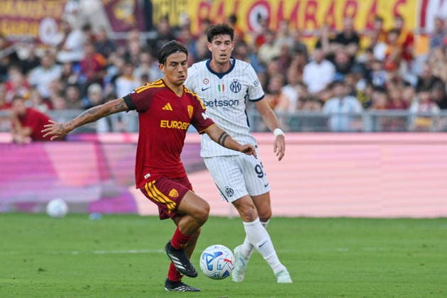 SOCCER - Serie A - AS Roma vs. Inter - FC Internazionale Photo by IPA ABACAPRESS.COM88719239 - Paulo Dybala of Roma in action during the Serie A Enilive soccer match between Roma and Inter at the Olimpico Stadium on September 19, 2026, in Rome, Lazio. During the AS Roma vs. Inter - FC Internazionale Italian Serie A soccer match in Rome, Italy, on September 19, 2026 Rome Italy  Copyright: xIPAxSport ABACAx