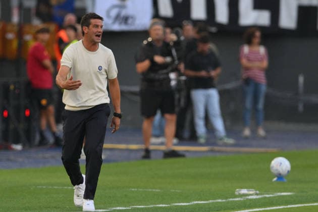 SOCCER - Serie A - AS Roma vs. Inter - FC Internazionale Photo by IPA ABACAPRESS.COM88719313 - Cristian Chivu, head coach of Inter, during the Serie A Enilive soccer match between Roma and Inter at the Stadio Olimpico on September 19, 2026, in Rome, Lazio. During the AS Roma vs. Inter - FC Internazionale Serie A soccer match in Rome, Italy, on September 19, 2026 Rome Italy  Copyright: xIPAxSport ABACAx