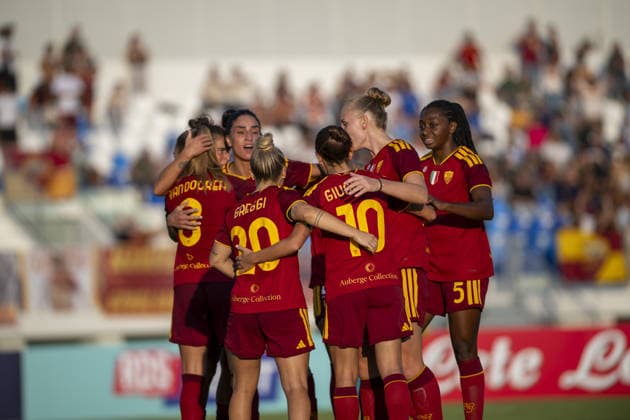 IPA88735281 - Roma s celebration after the first goal during the final—Juventus FC vs. AS Roma, Serie A Women s Cup in Viareggio (LU), Italy, September 19, 2026  Copyright: xJacopoxCane IPAxSportx xx IPA88735281